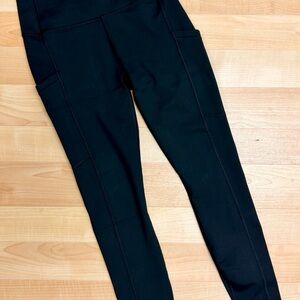 NWT Fabletics PowerHold® Black High Rise Leggings w/ Pockets (Non-Mesh)